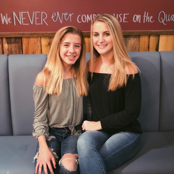 Meet your Posher, Olivia - Picture 1 of 1